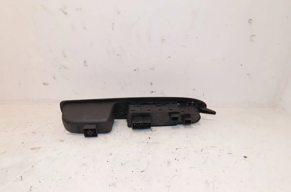 Commande lève-glace porte avant gauche Citroën DS4 (NX_) 1.6 hdi 115 (2012-2015) occasion