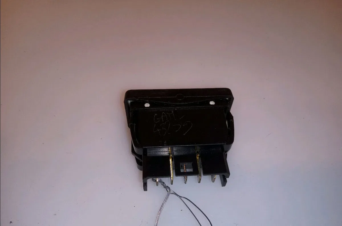Commande lève-glace porte avant gauche Citroen SAXO (S0, S1) 1.5 d (1996-2001) 5 portes occasion