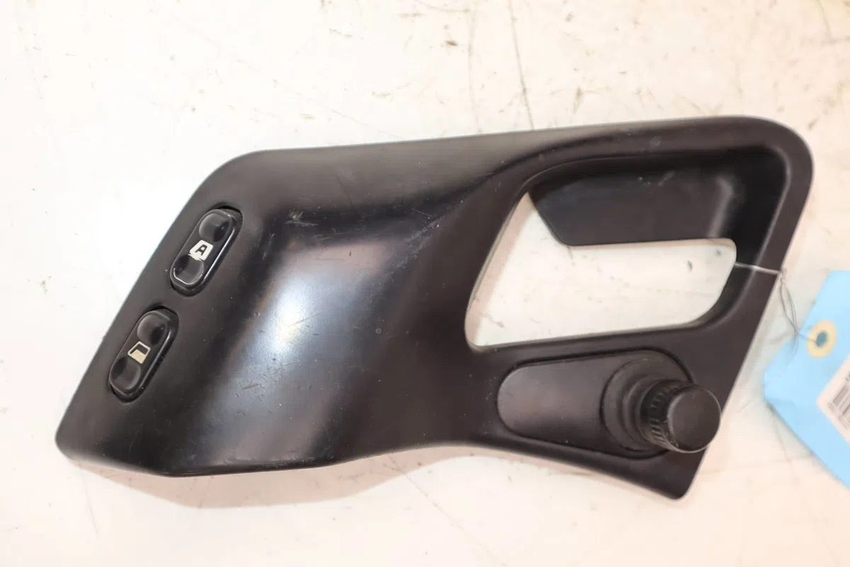Commande lève-glace porte avant gauche Citroën XANTIA (X1_, X2_) 2.0 hdi 109 (1999-2003) occasion