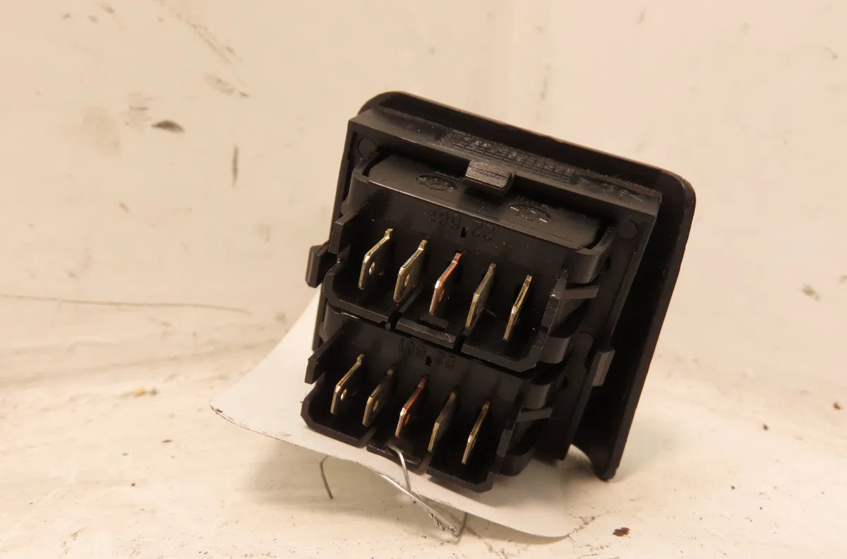 Commande lève-glace porte avant gauche Citroën ZX (N2) 1.9 dt (1992-1994) occasion