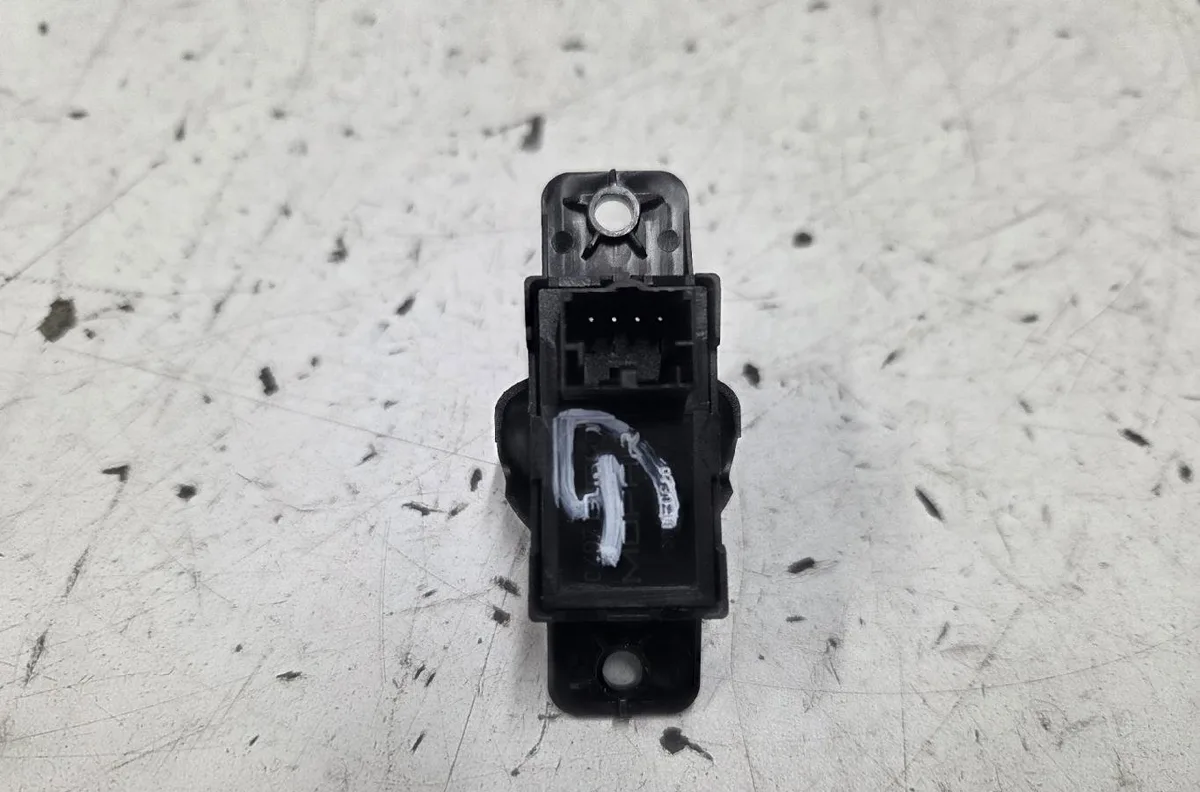 Commande lève-glace porte avant gauche FIAT 500 2 CABRIO PHASE 2 occasion