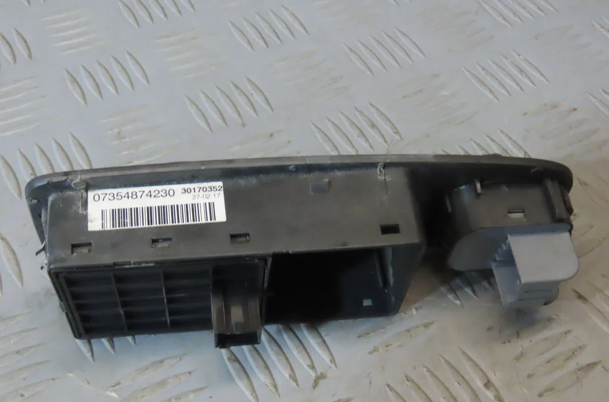 Commande lève-glace porte avant gauche Fiat DUCATO Camionnette (250_) 160 multijet 3,0 d (2006) occasion