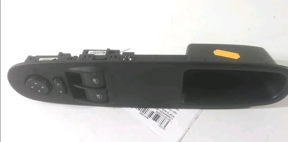 Commande lève-glace porte avant gauche Fiat PUNTO (199_) 1.2 (199axz1a, 199bxz1a) (2012) occasion