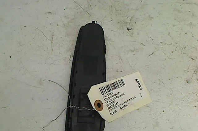 Commande lève-glace porte avant gauche FIAT STILO occasion