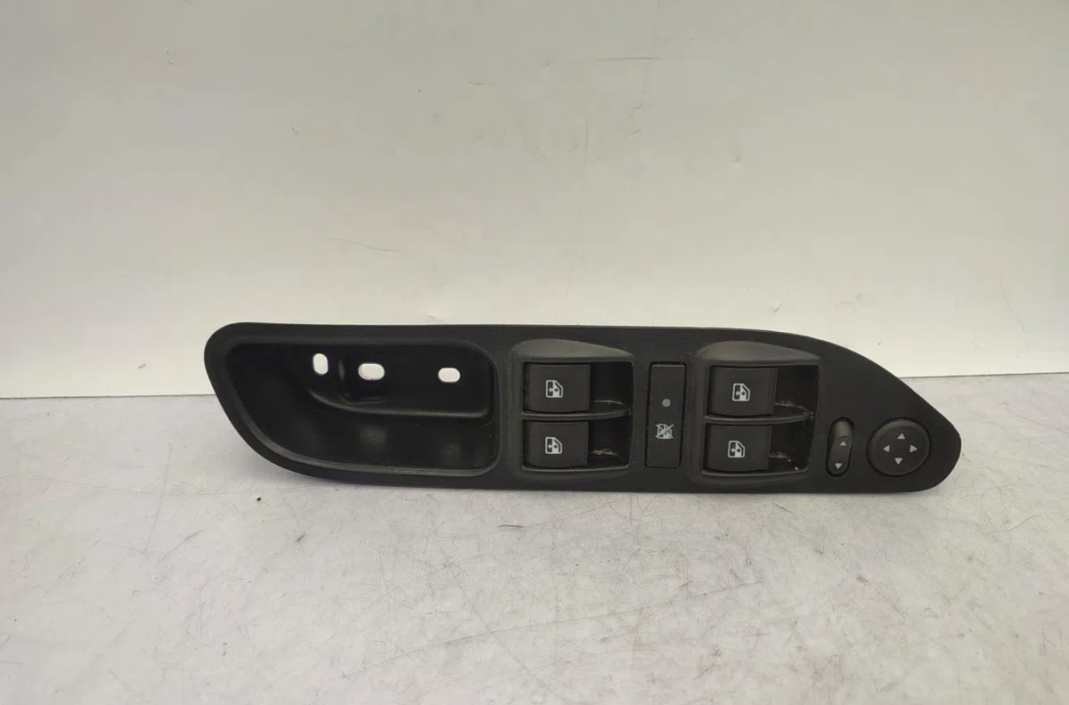 Commande lève-glace porte avant gauche FIAT TIPO 2 PHASE 1 occasion