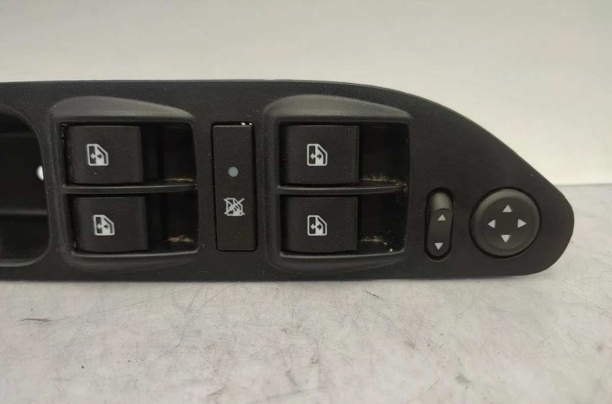 Commande lève-glace porte avant gauche FIAT TIPO 2 PHASE 1 occasion — photo 2