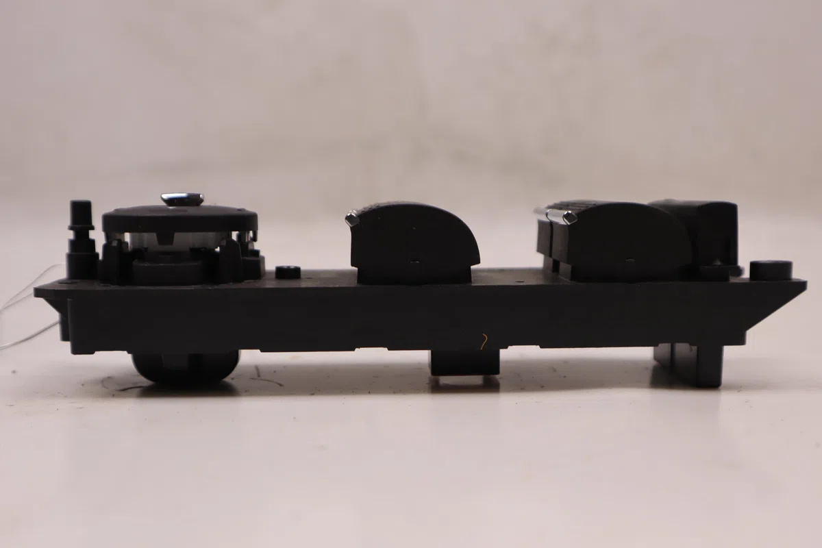 Commande lève-glace porte avant gauche Ford C-MAX II (DXA-CB7, DXA-CEU) 1.0 ecoboost (2012-2019) occasion