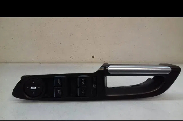 Commande lève-glace porte avant gauche Ford C-MAX II (DXA-CB7, DXA-CEU) 2.0 tdci (2010-2019) occasion
