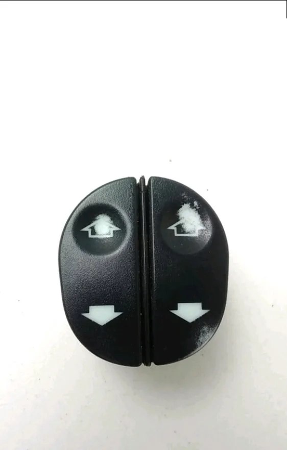 Commande lève-glace porte avant gauche Ford FIESTA V (JH_, JD_) 1.3 (2001-2008) 3 portes occasion
