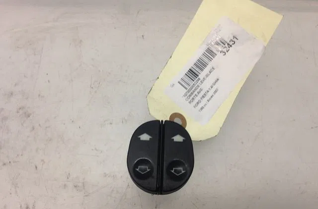 Commande lève-glace porte avant gauche Ford FIESTA V (JH_, JD_) 1.4 16v (2001-2008) 5 portes occasion