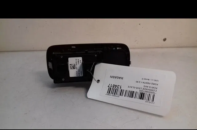 Commande lève-glace porte avant gauche Ford FIESTA VI (CB1, CCN) 1.25 (2008-2017) occasion