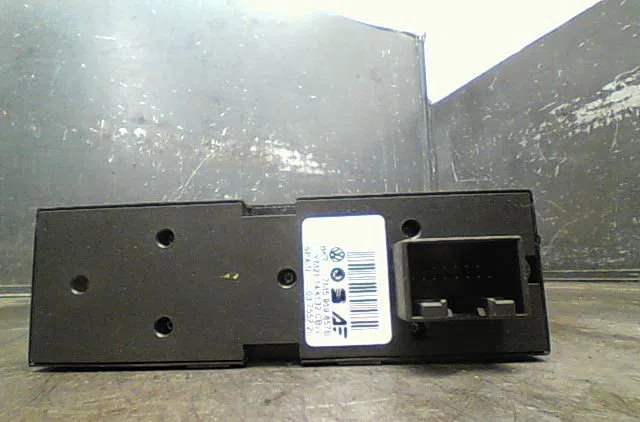 Commande lève-glace porte avant gauche Ford GALAXY I (WGR) 1.9 tdi (1995-2006) occasion