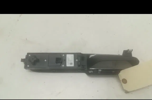 Commande lève-glace porte avant gauche Ford KUGA II (DM2) 2.0 tdci (2013-2014) occasion