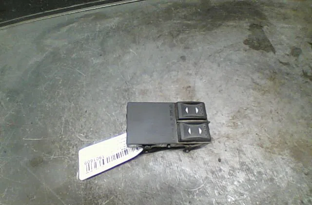 Commande lève-glace porte avant gauche FORD MONDEO II Phase 1 09-2000--06-2007 occasion