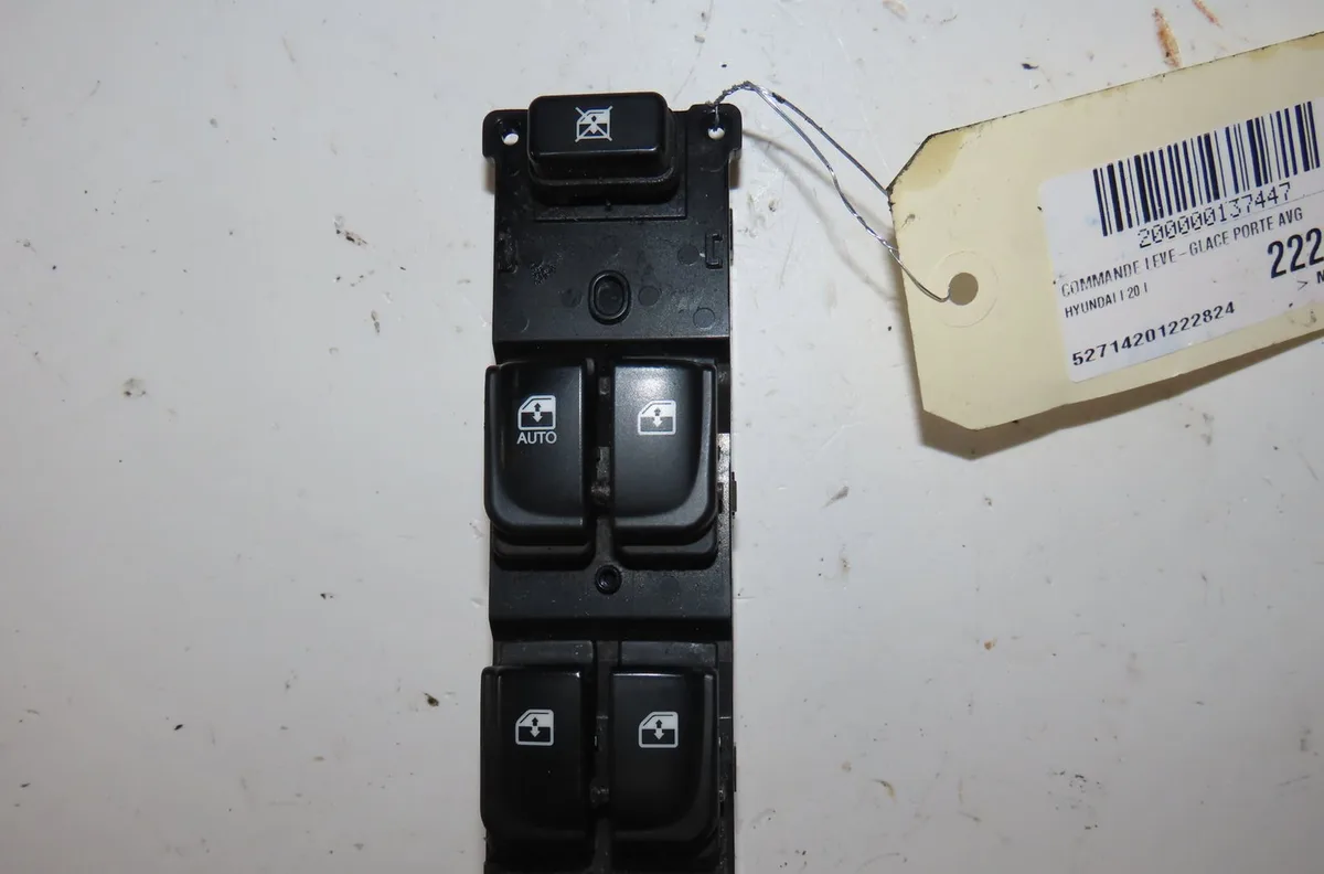 Commande lève-glace porte avant gauche Hyundai I20 I (PB, PBT) 1.2 (2008-2012) occasion