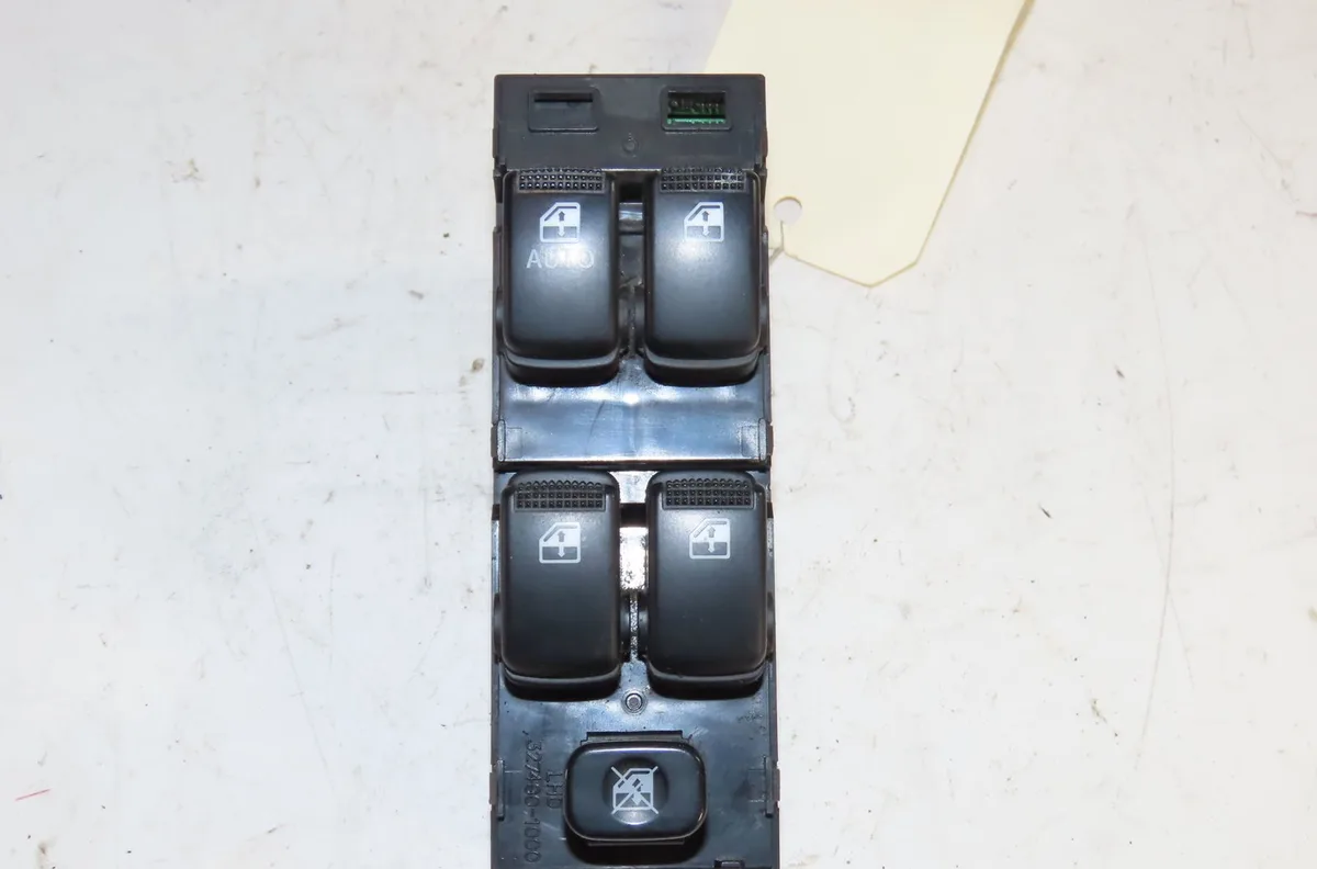 Commande lève-glace porte avant gauche Hyundai MATRIX (FC) 1.5 crdi vgt (2005-2010) occasion