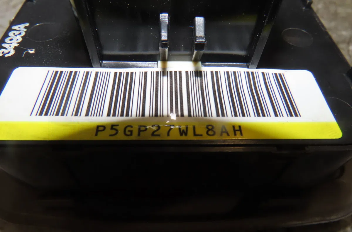 Commande lève-glace porte avant gauche Jeep CHEROKEE (KJ) 2.8 crd 4x4 (2004-2008) occasion
