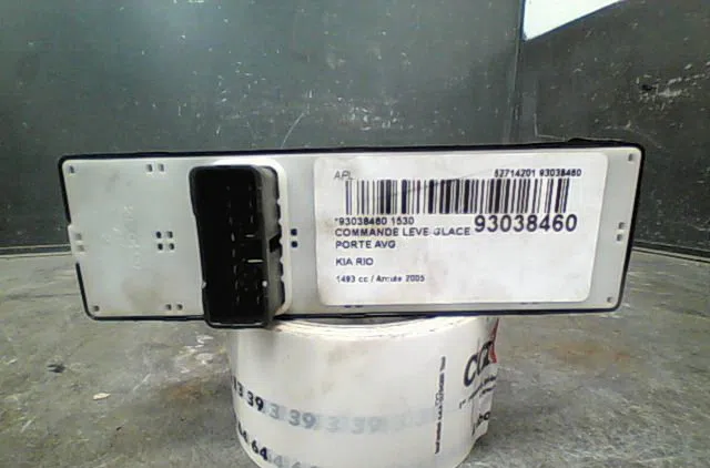 Commande lève-glace porte avant gauche KIA RIO 2005 occasion