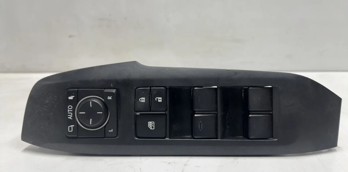 Commande lève-glace porte avant gauche LEXUS NX 1 PHASE 1 occasion