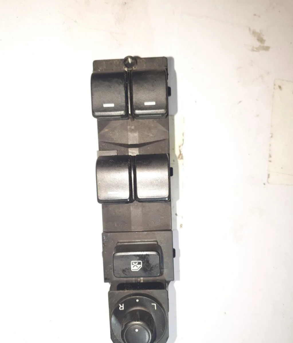 Commande lève-glace porte avant gauche MAZDA CX5 1 PHASE 2 occasion