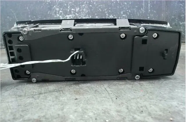 Commande lève-glace porte avant gauche Mercedes-benz CLASSE B Sports Tourer (W246, W242) B 200 cdi (246.201) (2011-2014)