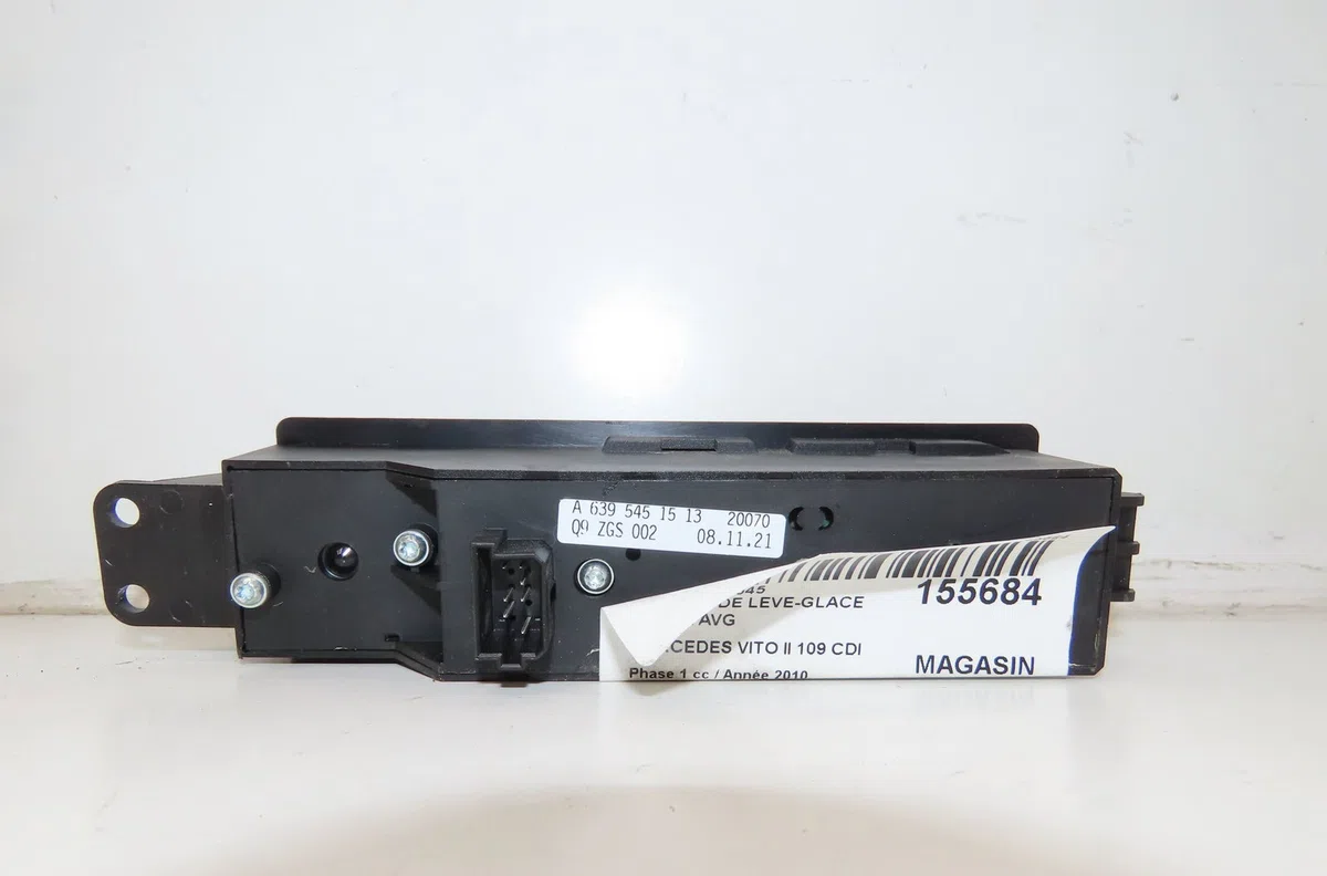 Commande lève-glace porte avant gauche Mercedes-benz VITO - MIXTO Camionnette (W639) 109 cdi (639.601, 639.603, 639.605)