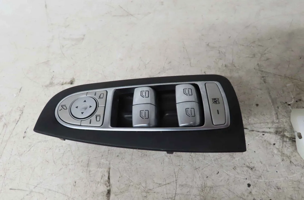Commande lève-glace porte avant gauche MERCEDES CLASSE C IV occasion