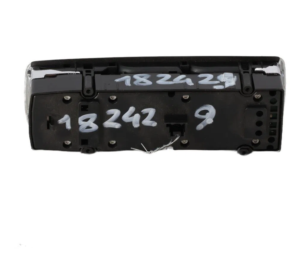 Commande lève-glace porte avant gauche MERCEDES CLASSE GLK 204 occasion