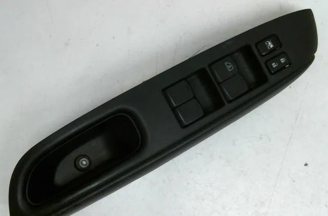 Commande lève-glace porte avant gauche NISSAN NOTE 1.5 DCI 90 BLACK LINE occasion