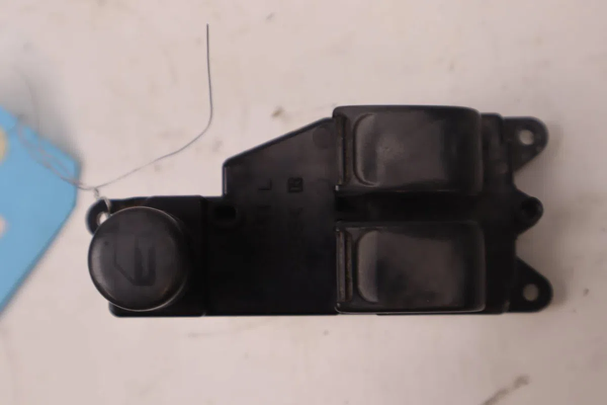 Commande lève-glace porte avant gauche Opel AGILA (A) (H00) 1.2 16v (f68) (2000-2007) occasion