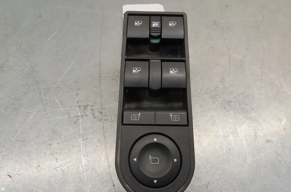 Commande lève-glace porte avant gauche Opel ASTRA H TwinTop (A04) 1.8 (l67) (2005-2010) occasion