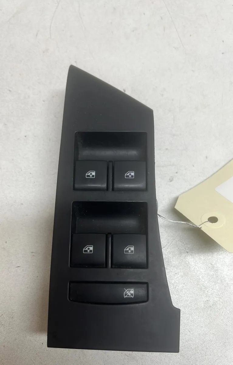Commande lève-glace porte avant gauche Opel ASTRA J (P10) 1.7 cdti (68) (2009-2015) occasion