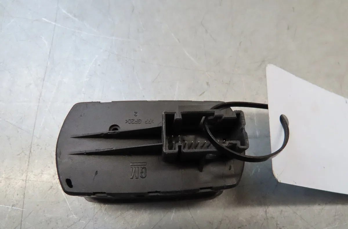 Commande lève-glace porte avant gauche OPEL CORSA occasion