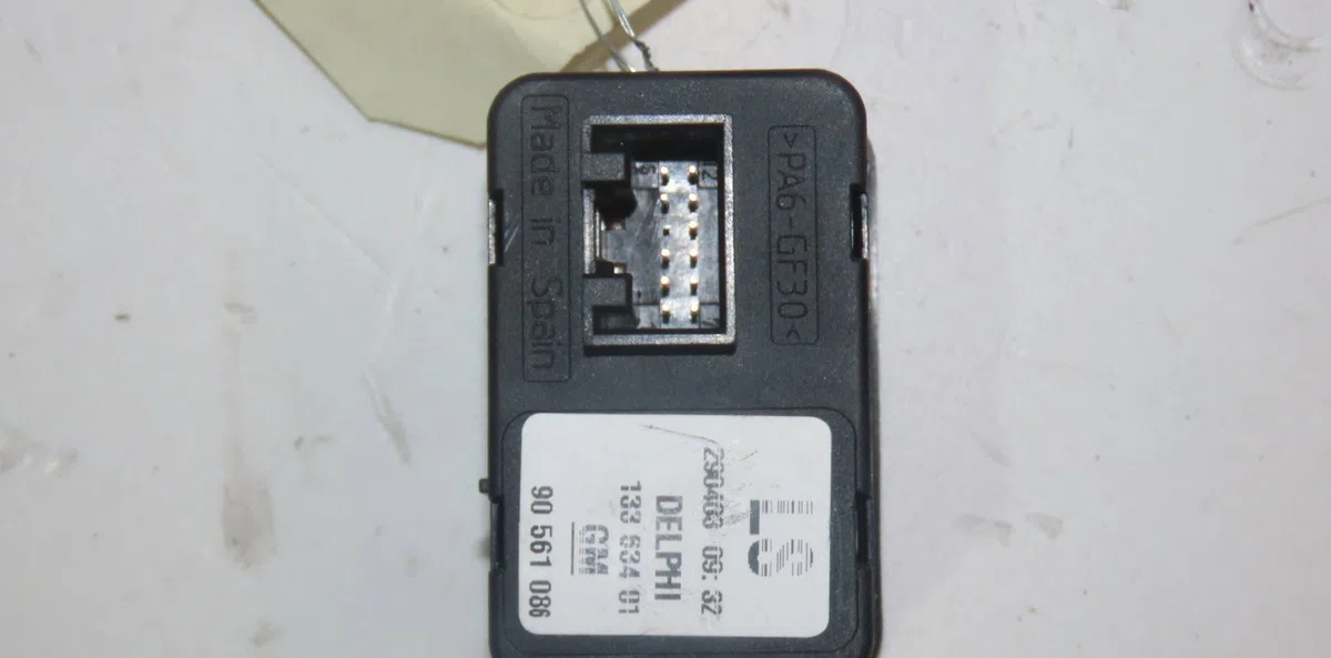 Commande lève-glace porte avant gauche Opel ZAFIRA A Monospace (T98) 1.8 16v (f75) (1999-2000) occasion