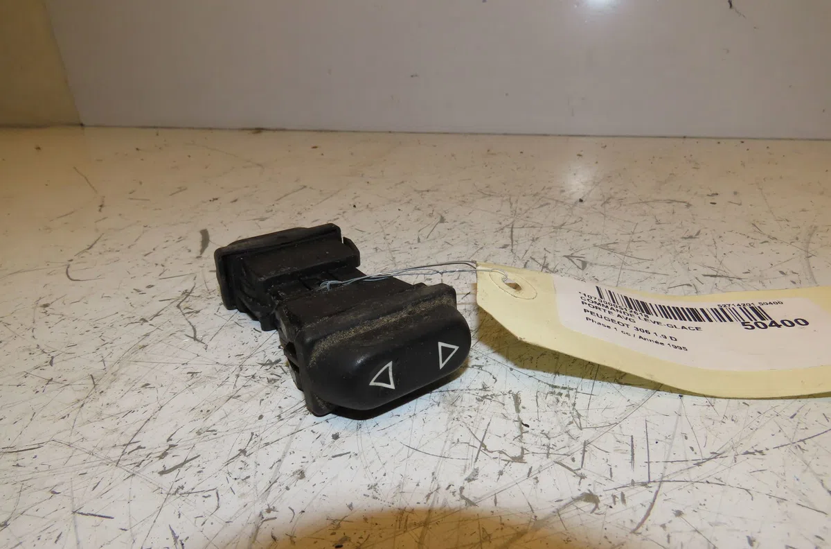 Commande lève-glace porte avant gauche Peugeot 306 3-5 portes (7A, 7C, N3, N5) 1.9 d (1994-2001) occasion