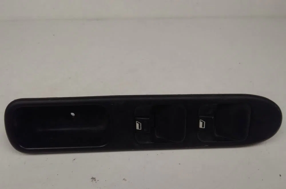 Commande lève-glace porte avant gauche PEUGEOT 307 2004 occasion