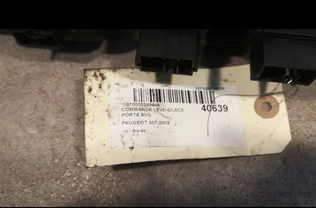 Commande lève-glace porte avant gauche Peugeot 307 (3A-C) 1.6 16v (2000-2007) 5 portes occasion