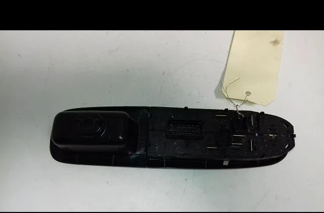 Commande lève-glace porte avant gauche Peugeot 406 (8B) 1.8 16v (1995-2000) occasion