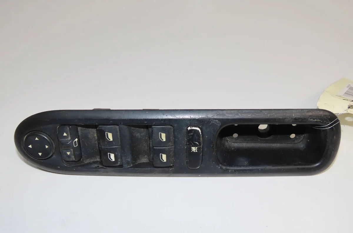 Commande lève-glace porte avant gauche Peugeot 407 (6D_) 1.6 hdi 110 (6d9hzc, 6d9hyc) (2004-2010) occasion