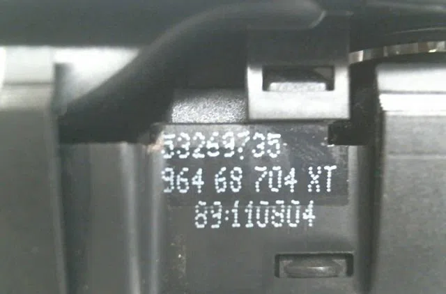 Commande lève-glace porte avant gauche Peugeot 407 (6D_) 2.0 hdi 135 (6drhrh, 6drhre, 6drhrg, 6drhrj) (2004-2010) 4 port