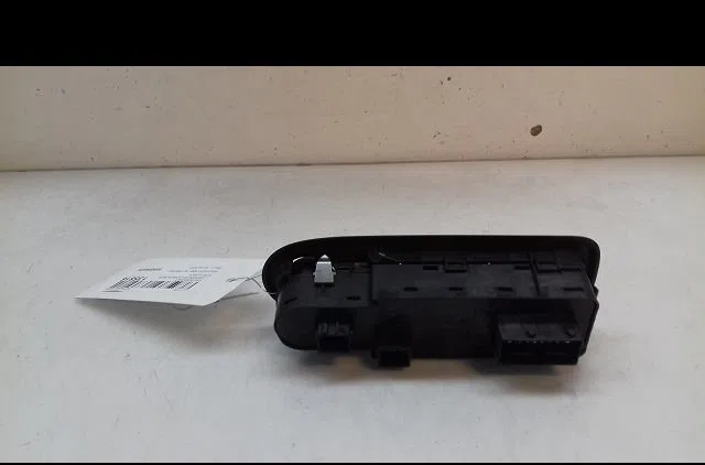 Commande lève-glace porte avant gauche Peugeot 508 I (8D_) 1.6 thp (2010-2018) occasion