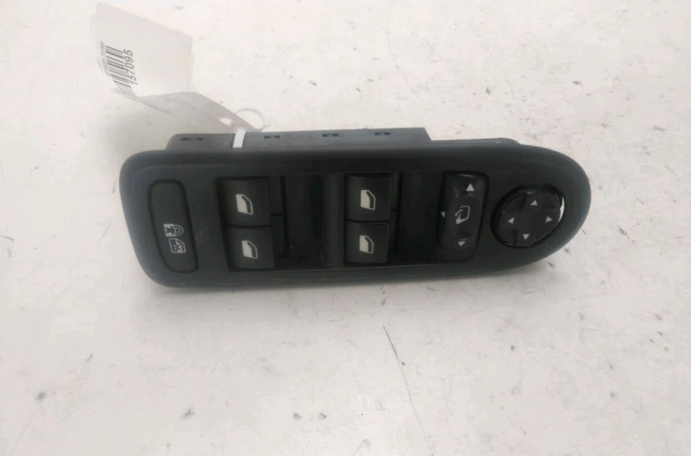 Commande lève-glace porte avant gauche Peugeot 508 SW I (8E_) 2.0 bluehdi 180 (2014-2018) occasion