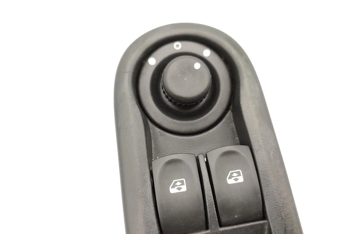 Commande lève-glace porte avant gauche RENAULT CLIO 3 PHASE 2 occasion