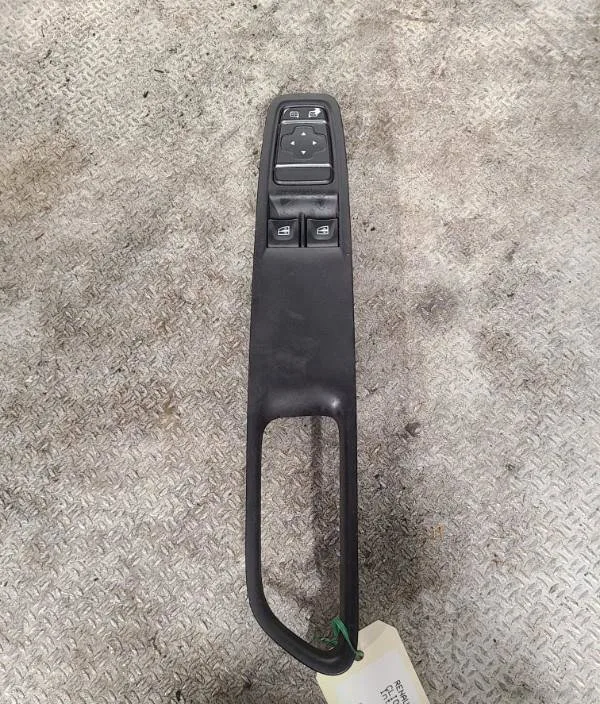 Commande lève-glace porte avant gauche RENAULT CLIO 4 PHASE 2 occasion