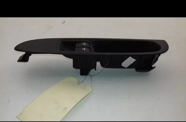 Commande lève-glace porte avant gauche Renault CLIO II (BB_, CB_) 1.2 16v (bb05, bb0w, bb11, bb27, bb2t, bb2u, bb2v, cb0