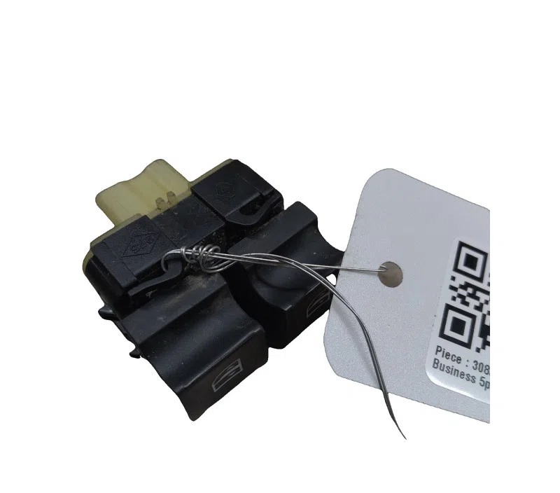 COMMANDE LEVE-GLACE PORTE AVANT GAUCHE RENAULT CLIO IV 254118044R