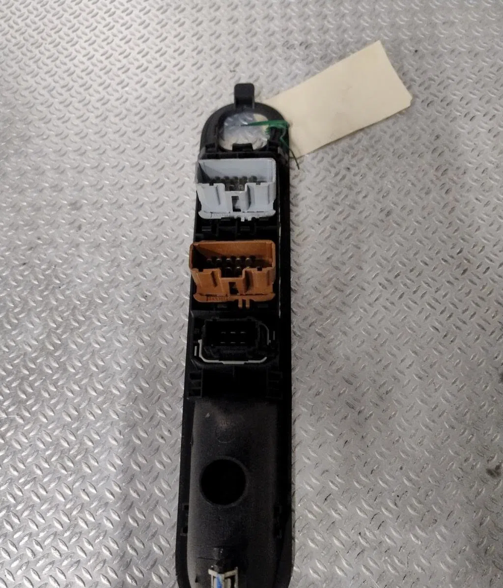 Commande lève-glace porte avant gauche RENAULT ESPACE 4  ESPACE 4 PHASE 2 occasion