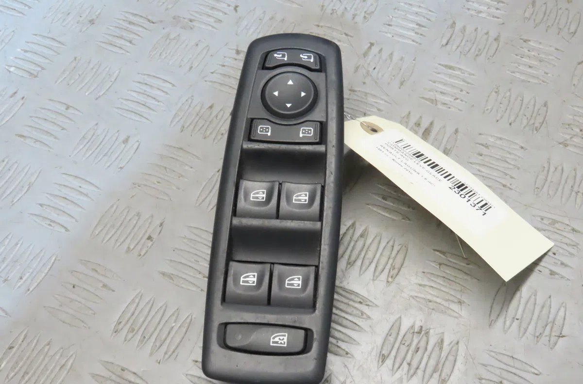 Commande lève-glace porte avant gauche RENAULT LAGUNA 2010 occasion