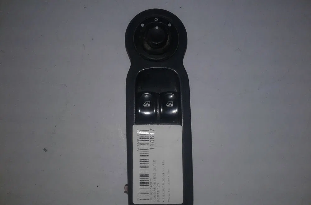 Commande lève-glace porte avant gauche RENAULT MODUS 2005 occasion