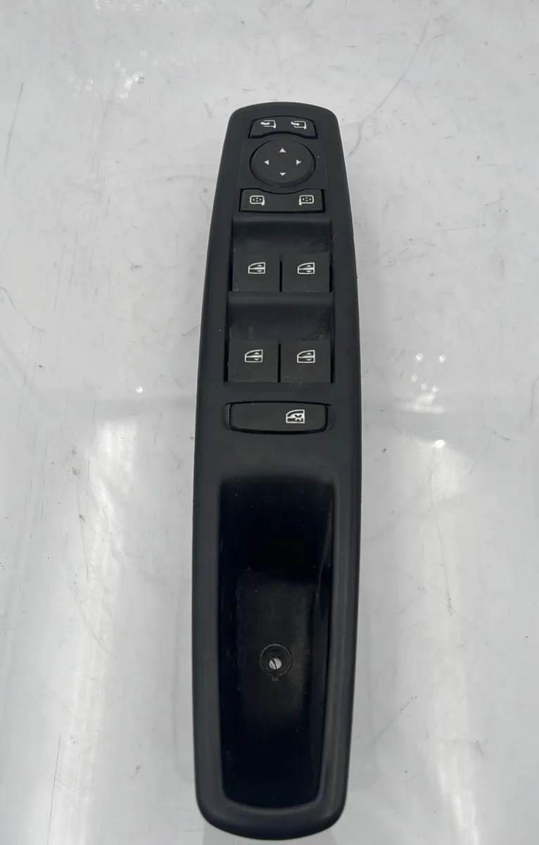 Commande lève-glace porte avant gauche RENAULT SCENIC 3 PHASE 1 occasion